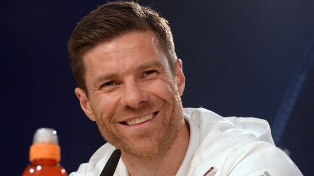 Xabi Alonso wird bei seinem Jugendverein Real Sociedad die B-Mannschaft übernehmen. Xabi Alonso wird bei seinem Jugendverein Real Sociedad die B-Mannschaft übernehmen.