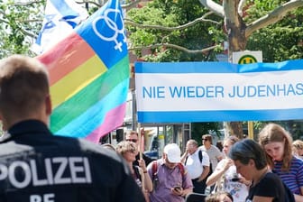 "Nie wieder Judenhass": Banner bei einer Pro-Israel-Demonstration in Berlin.