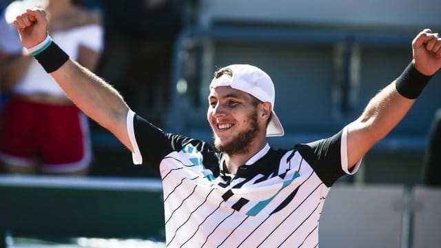 Will nun auch gegen Novak Djokovic Grund zum Jubel haben: Jan-Lennart Struff.