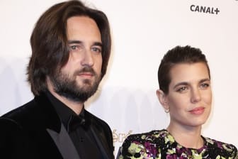 Charlotte Casiraghi und Dimitri Rassam haben in Monaco geheiratet.