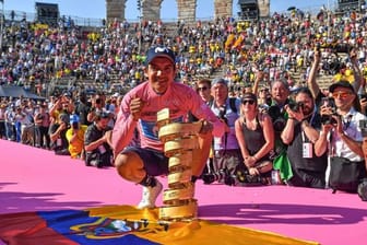 Richard Carapaz lässt mit seinem Giro-Sieg ganz Ecuador jubeln.