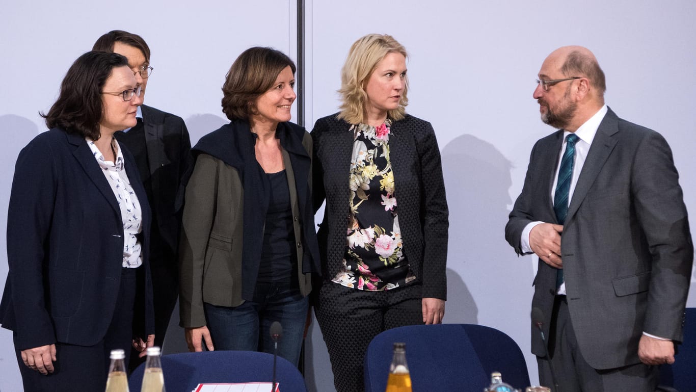 Die SPD braucht eine Nachfolgerin oder einen Nachfolger für Andrea Nahles: Im Gespräch sind Malu Dreyer, Ministerpräsidentin von Rheinland-Pfalz, Manuela Schwesig, Ministerpräsidentin von Mecklenburg-Vorpommern und auch – wieder – Martin Schulz (v.l.n.r.).