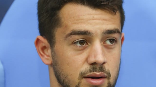 Amin Younes hat bisher fünf Mal für die deutsche A-Nationalmannschaft gespielt. Amin Younes hat bisher fünf Mal für die deutsche A-Nationalmannschaft gespielt.