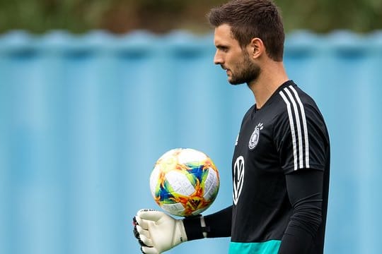 Torhüter Sven Ulreich trainiert mit der Nationalmannschaft im Stadion De Koel.