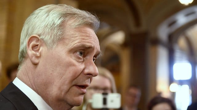 Soll voraussichtlich neuer Ministerpräsident werden: der sozialdemokratische Parteichef Antti Rinne. Soll voraussichtlich neuer Ministerpräsident werden: der sozialdemokratische Parteichef Antti Rinne.