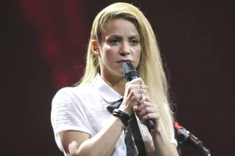 Popstar Shakira: Im letzten Jahr hat die spanische Staatsanwaltschaft Klage gegen die Sängerin eingereicht. Jetzt muss sie sich wegen Steuerhinterziehung vor Gericht verantworten.