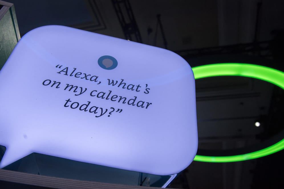 Werbung für Amazon Alexa: Über Amazons Sprachassistent Alexa können Nutzer jetzt zusätzliche Dienste gegen Geld beziehen.