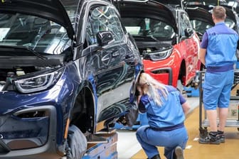 Produktion des elektrischen BMW i3 in Leipzig.