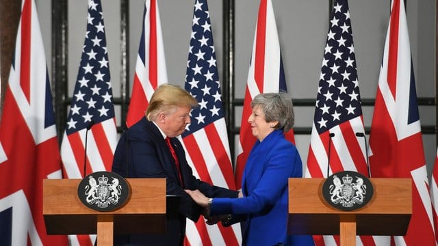 Theresa May und Donald Trump während ihrer gemeinsamen Pressekonferenz. Theresa May und Donald Trump während ihrer gemeinsamen Pressekonferenz.