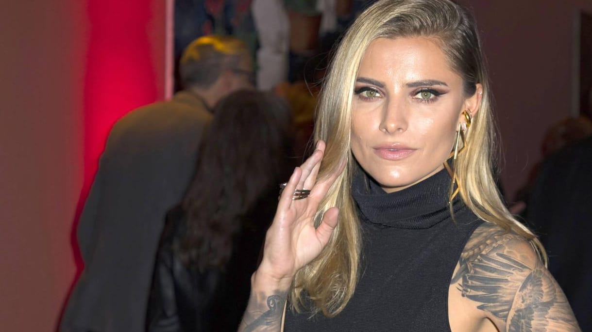 Sophia Thomalla: Ihre Fans warten immer noch darauf, dass sie sich Helene Fischer tätowieren lässt.