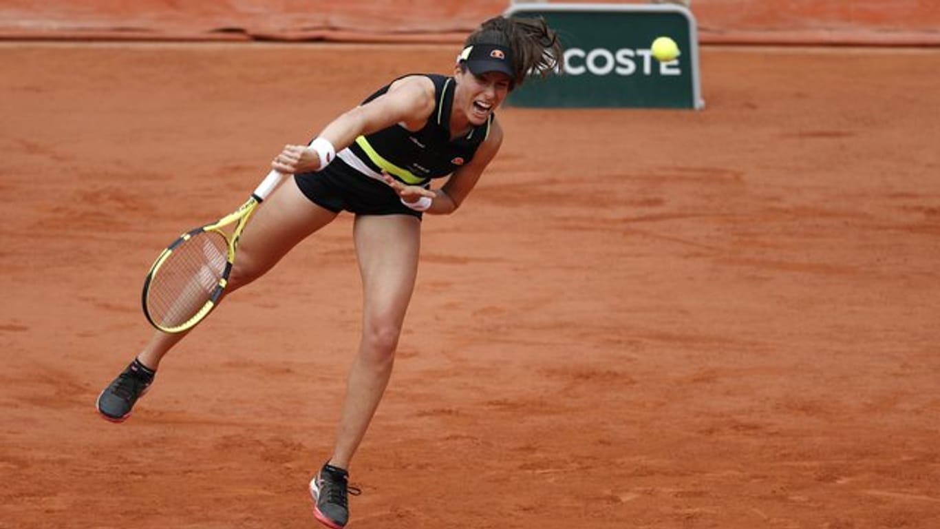 Johanna Konta zog in Paris ins Halbfinale ein.