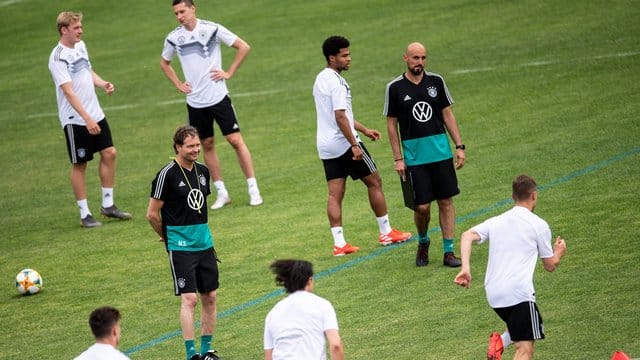 Assistenztrainer Marcus Sorg leitete in Venlo das DFB-Training.