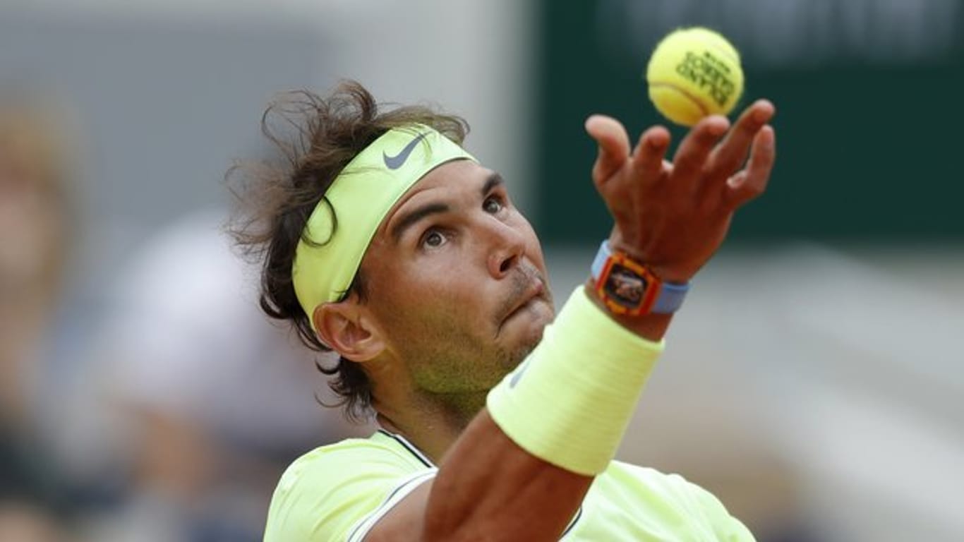 Spaniens Tennis-Ass Rafael Nadal hat das Halbfinale in Paris erreicht.