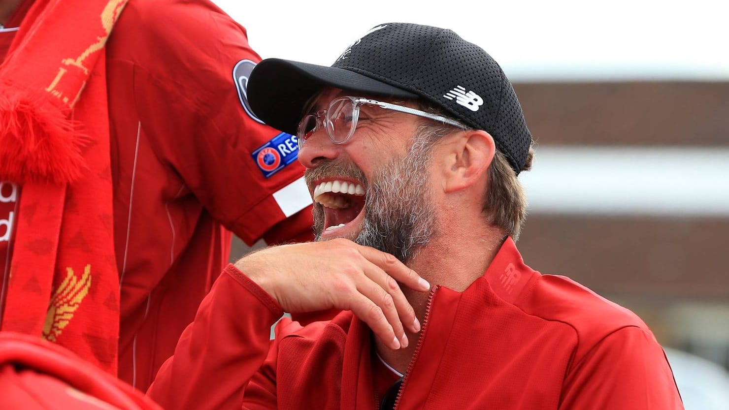 Ein lachender Jürgen Klopp: Der Liverpool-Trainer ließ Finalgegner Tottenham im Trainingslager simulieren. Ein lachender Jürgen Klopp: Der Liverpool-Trainer ließ Finalgegner Tottenham im Trainingslager simulieren.