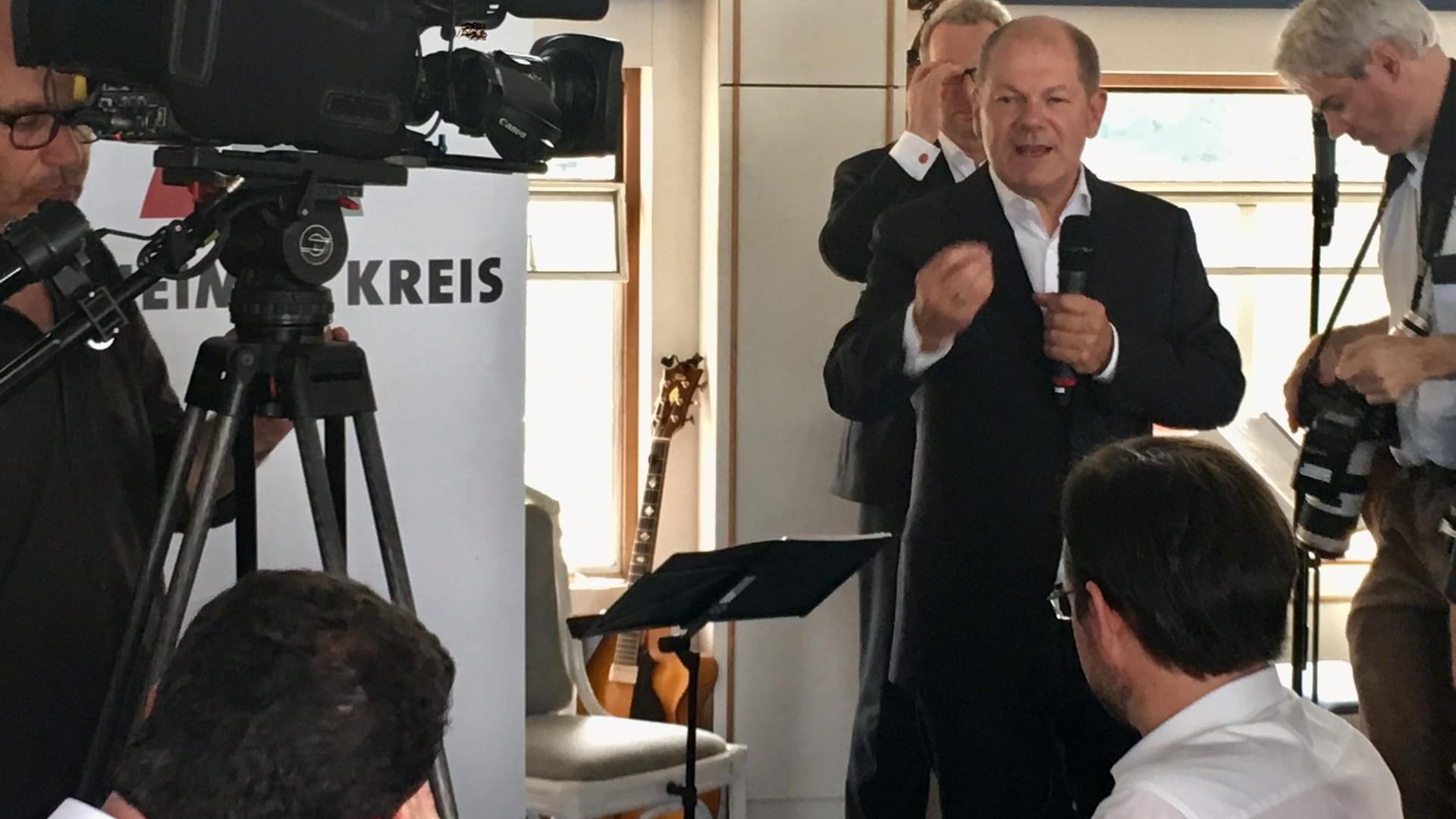 Olaf Scholz bei seiner Rede auf dem Wannseedampfer.