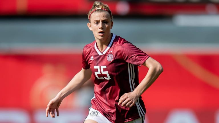 Johanna Elsig am Ball: Die Potsdamerin ist Teil des Kaders der WM 2019 in Frankreich.