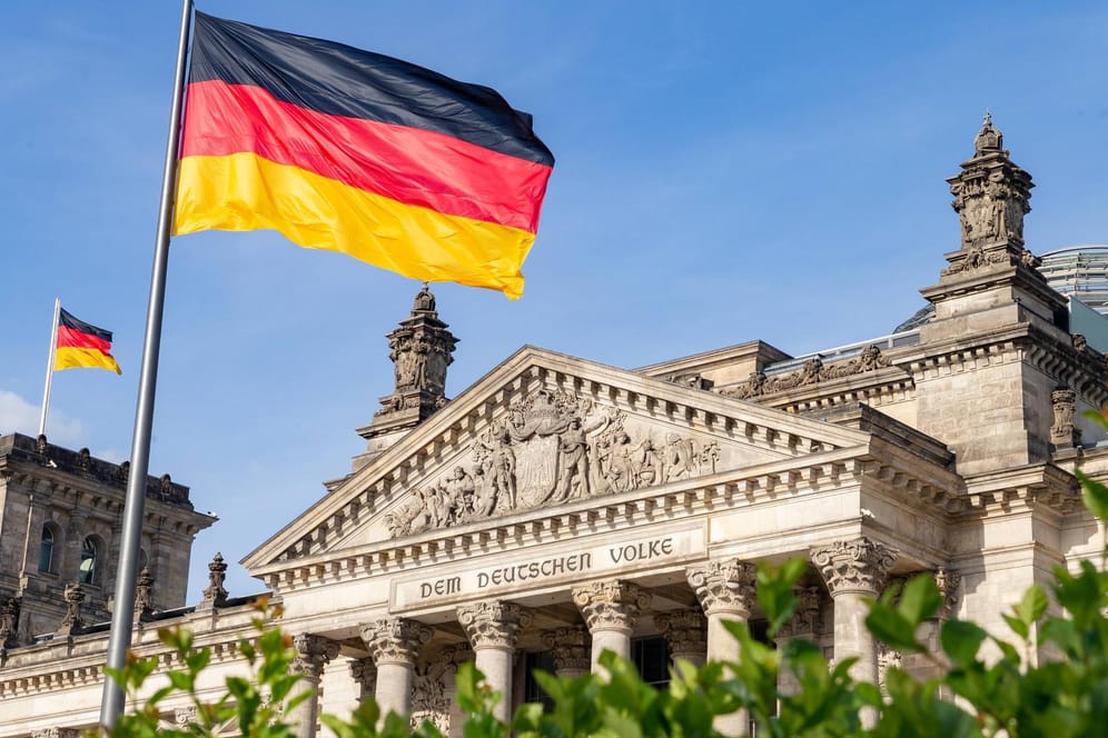 Der Bundestag in Berlin: 28 Prozent der ostdeutschen Einwohner sind nicht zufrieden mit der Demokratie.