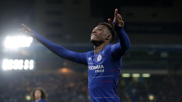 Callum Hudson-Odoi spielt in der Premier League für den FC Chelsea.