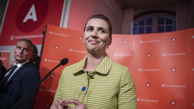 Strahlende Siegerin: Mette Frederiksen, Vorsitzende der sozialdemokratischen Partei von Dänemark. Strahlende Siegerin: Mette Frederiksen, Vorsitzende der sozialdemokratischen Partei von Dänemark.