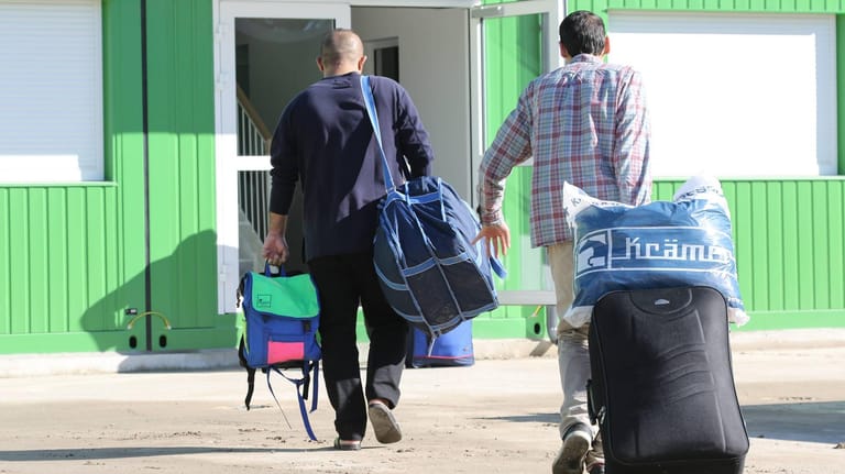 Ein Übergangswohnheim für Asylbewerber in Bremen: Die FDP kritisiert das Ausreisegeld heftig.