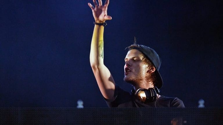 Das posthume Avicii-Album enthält Songs, an denen der schwedische DJ mit Stars wie Chris Martin und Imagine Dragons gearbeitet hat.
