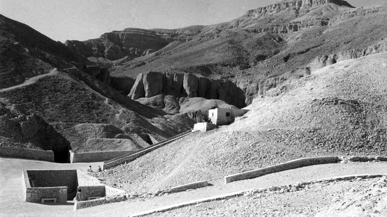 Das Tal der Könige in Ägypten: Blick auf den Eingang zum Grab des Tutanchamun.