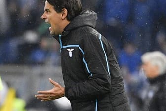 Lazio Rom hat den Vertrag mit Trainer Simone Inzaghi verlängert.