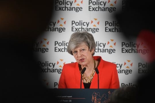 Theresa May geht als gescheiterte Premierministerin in die Geschichte Großbritanniens ein - gescheitert an ihrem eigenen Ziel, das Land geordnet aus der EU zu führen.