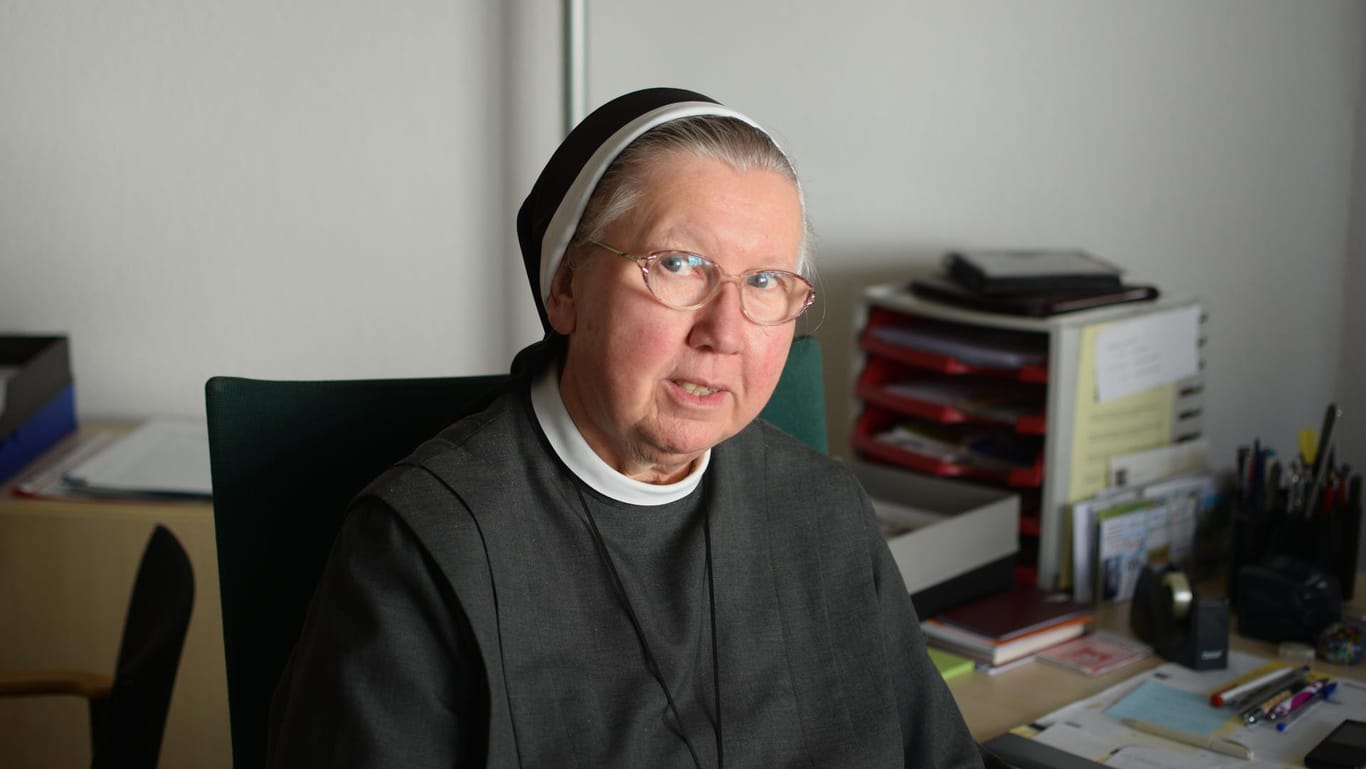 Schwester Dominika Kinder: Die Provinzoberin ist 1968 dem Orden beigetreten, nachdem sie mit Nonnen in einem Altenheim zusammengearbeitet hat.