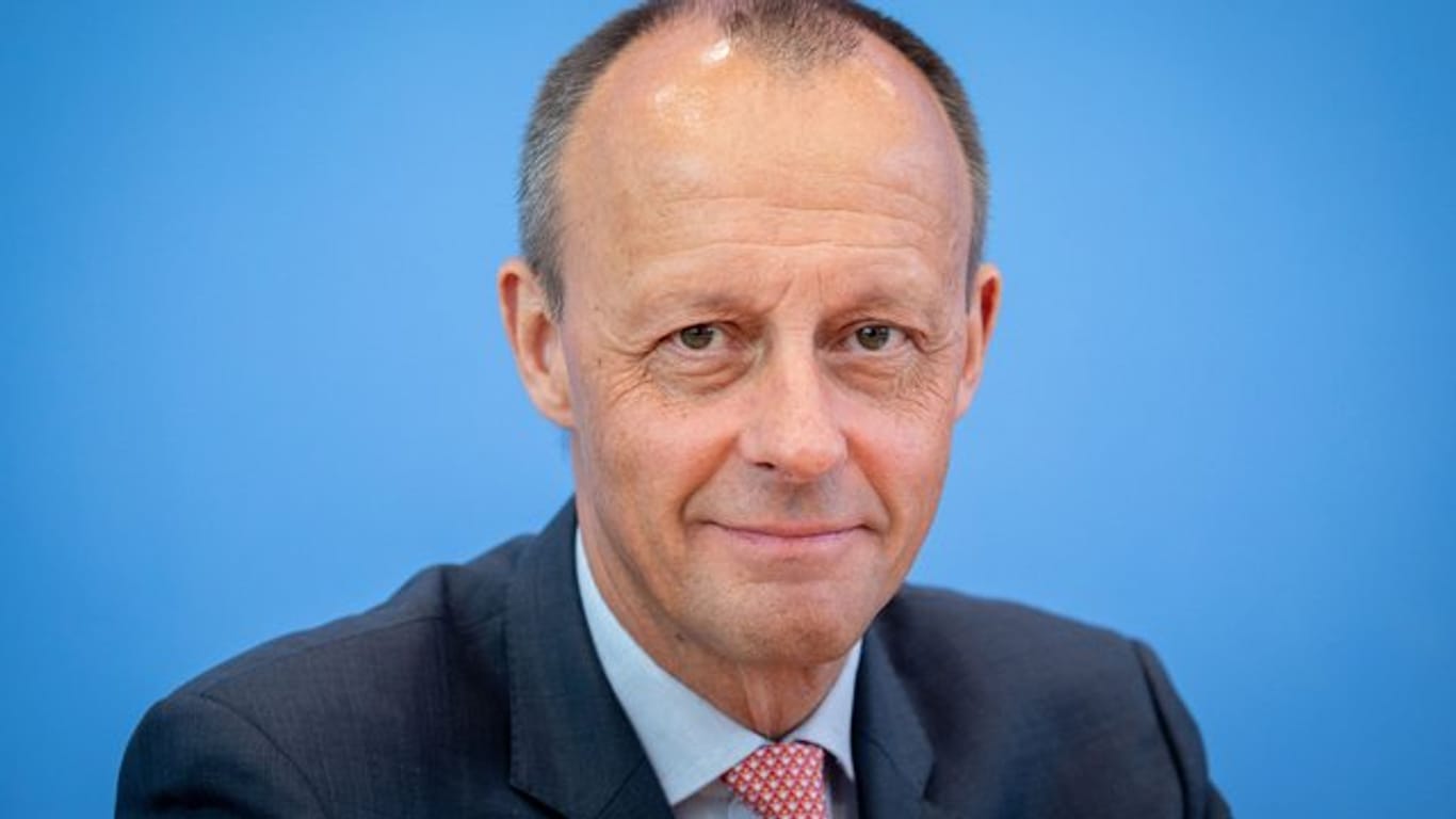 Der frühere Unionsfraktionschef Friedrich Merz war bei der Wahl zum Parteivorsitz knapp Annegret Kramp-Karrenbauer unterlegen.