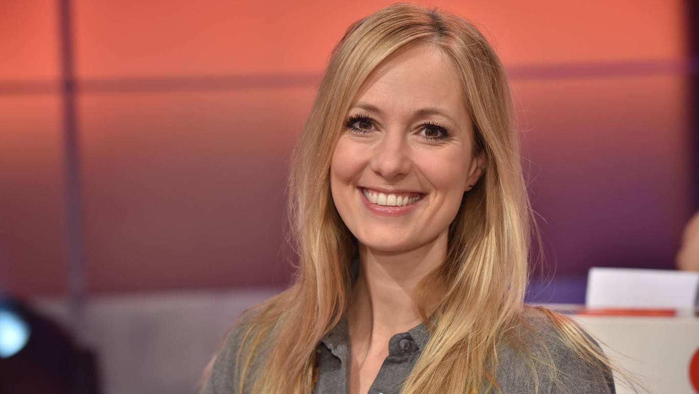Angela Finger-Erben: Bei "Guten Morgen Deutschland" hat die Moderatorin in ihrer letzten Sendung vor der Babypause live verkündet, welches Geschlecht ihr zweites Baby haben wird.
