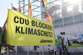 Grenpeace-Protest gegen die CDU-Klimapolitik