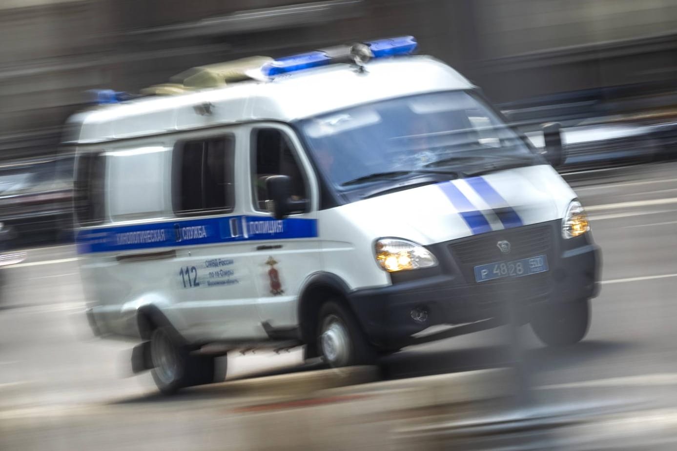Russisches Polizeifahrzeug: In Moskau wurde ein Investigativjournalist der Nachrichtenseite Medusa festgenommen. (Symbolbild)