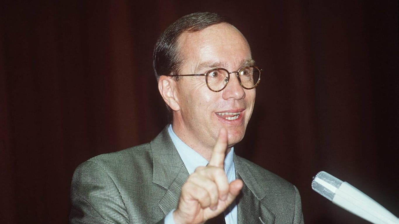 Matthias Wissmann 1994: Als Bundesverkehrsminister legte er den Grundstein für die Privatisierung von Tank & Rast.