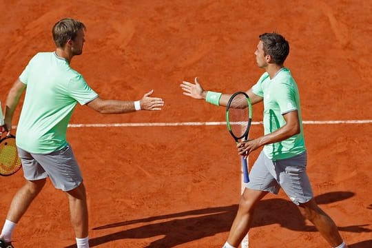 Sorgen bei den French Open für Furore: Kevin Krawietz (l) und Andreas Mies.