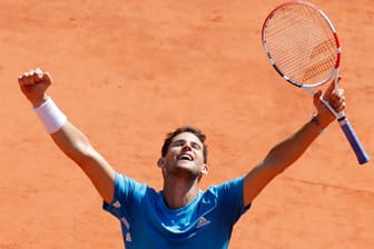 Erlösender Jubel: Thiem feiert seinen Sieg über Novak Djokovic.