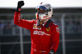 Erste Pole seit 17 Rennen: Jubel bei Sebastian Vettel.