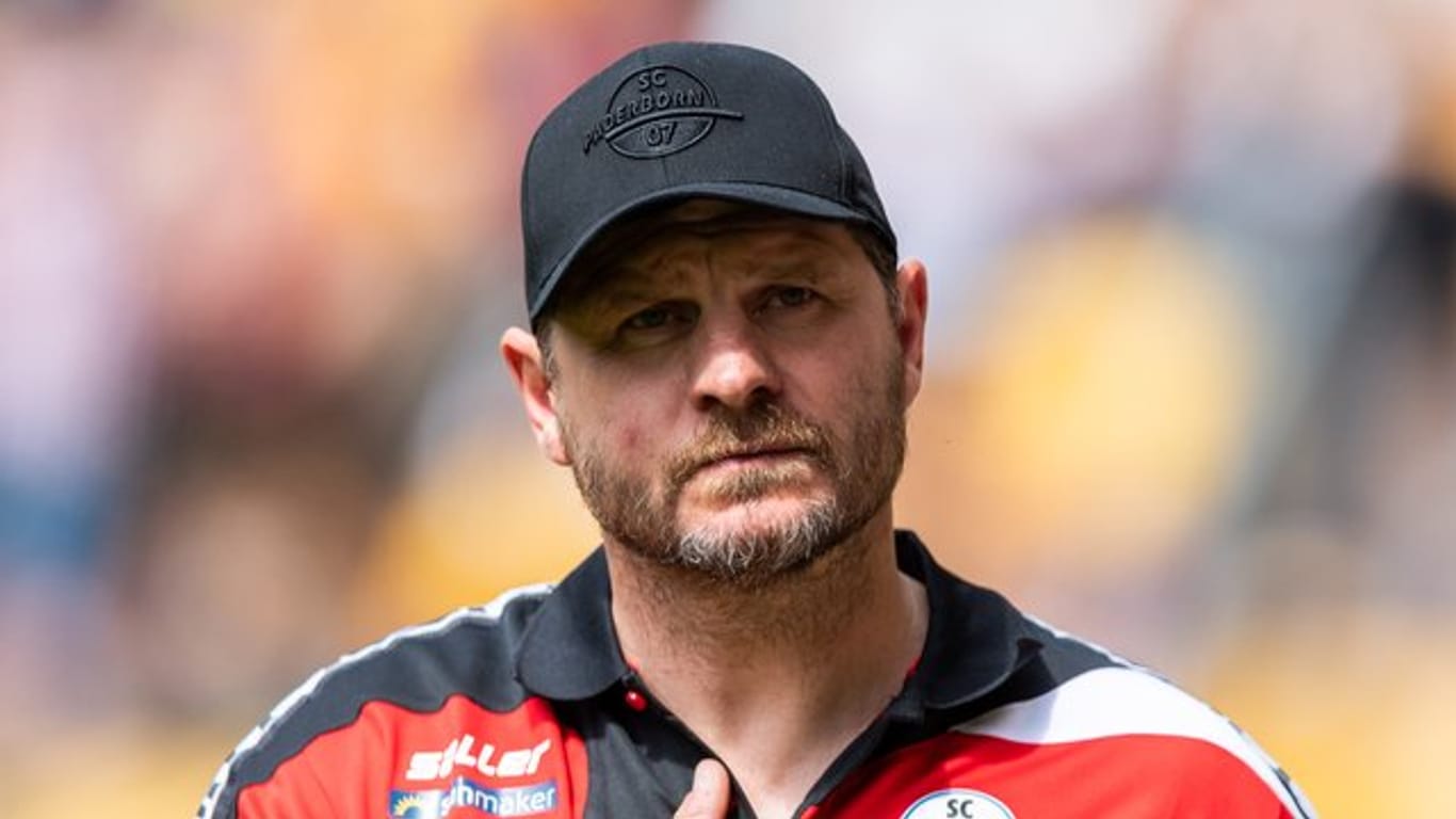 Will mit dem SC Paderborn bei der bisherigen offensiven Spielweise bleiben: Trainer Steffen Baumgart.