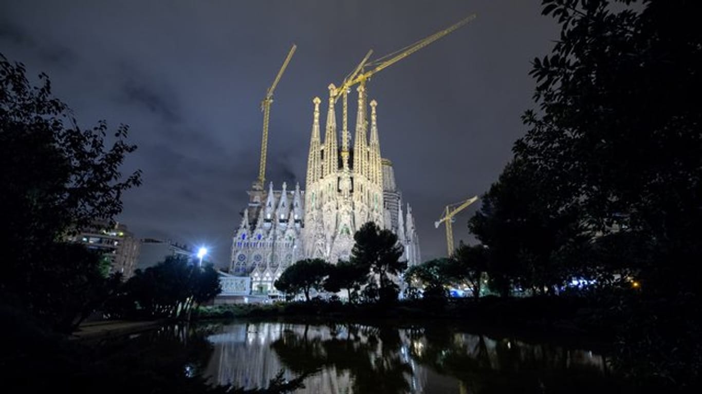 Die Sagrada Familia soll tatsächlich 2026 fertig sein.