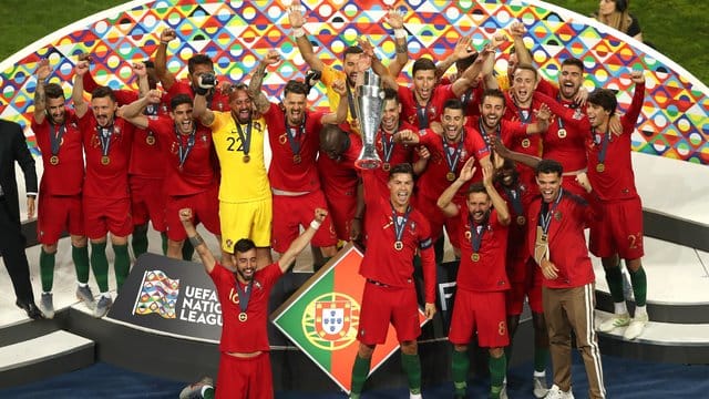 Die portugiesische Mannschaft hat die erste Ausgabe der Nations League gewonnen. Die portugiesische Mannschaft hat die erste Ausgabe der Nations League gewonnen.