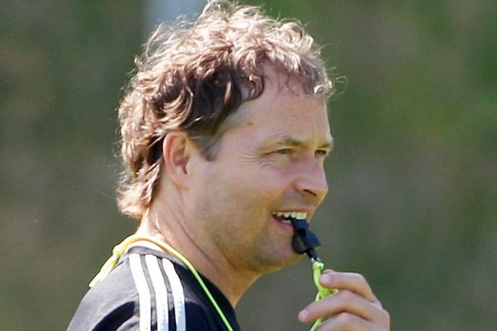 Co-Trainer Marcus Sorg hat nicht viel Zeit für die Vorbreitung auf das Spiel gegen Estland.