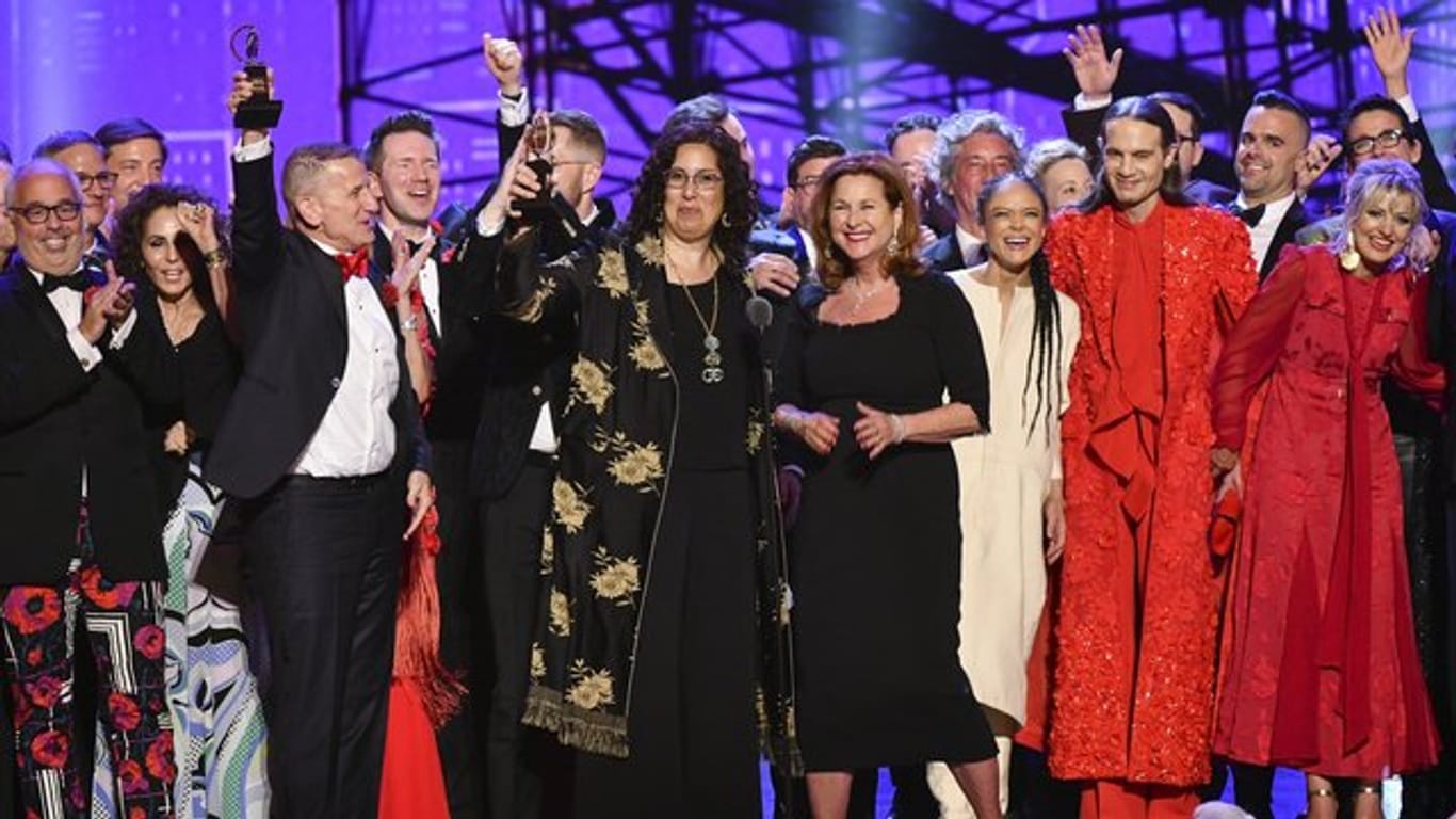 Die Darsteller des Musicals "Hadestown" jubelten bei den Tony Awards in der Radio City Music Hall.