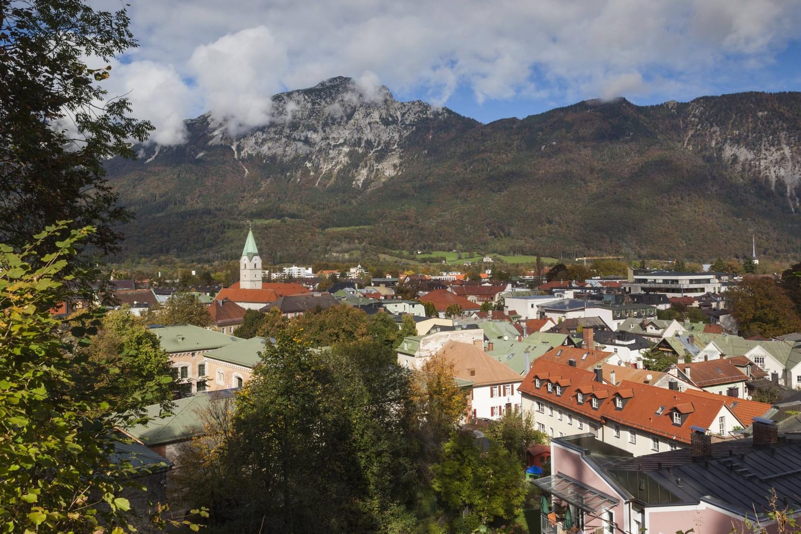 Blick über Bad Reichenhall: In dem Gebiet kommt es regelmäßig zu Erdbeben. (Archivbild)