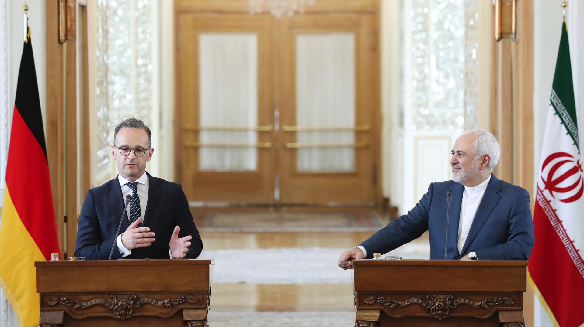 Heiko Maas und sein Amtskollege Javad Sarif bei der Pressekonferenz: Dass die Konferenz überhaupt stattfand, ist ein kleiner Erfolg.