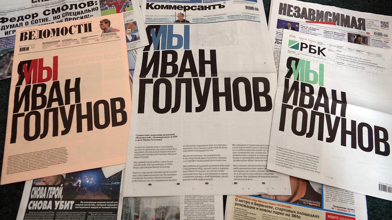 Solidarität für russischen Journalisten im Hausarrest.