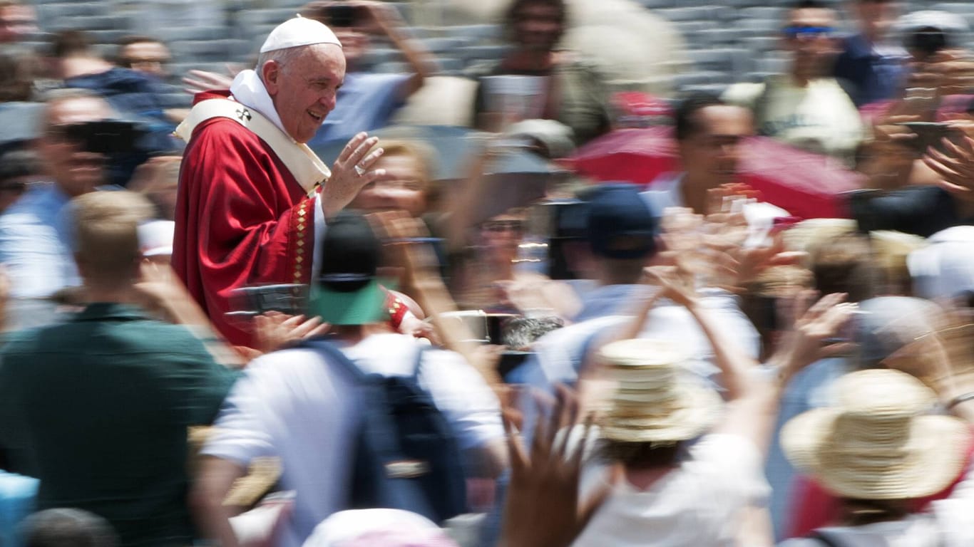Papst Franziskus: Die katholische Kirche und auch Papst Franziskus sprechen sich immer wieder offen gegen die Gender-Theorie aus.