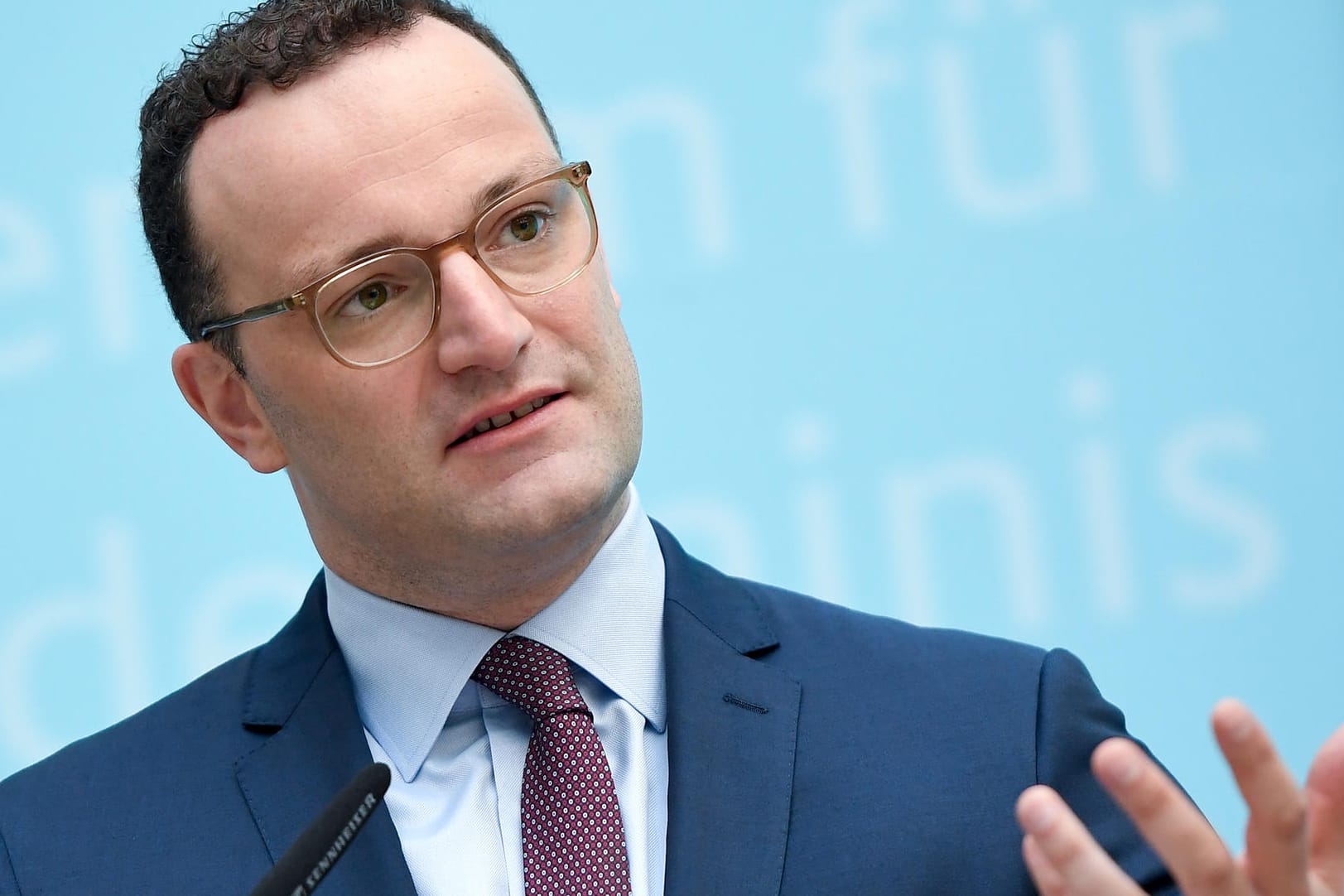 CDU-Bundesgesundheitsminister Jens Spahn: Noch in diesem Jahr will er einen Gesetzentwurf gegen Konversionstherapien mit dem Justizministerium abstimmen.