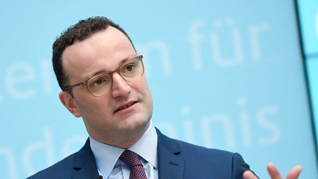 Jens Spahn: "Konversionstherapien machen krank und sind nicht gesund.