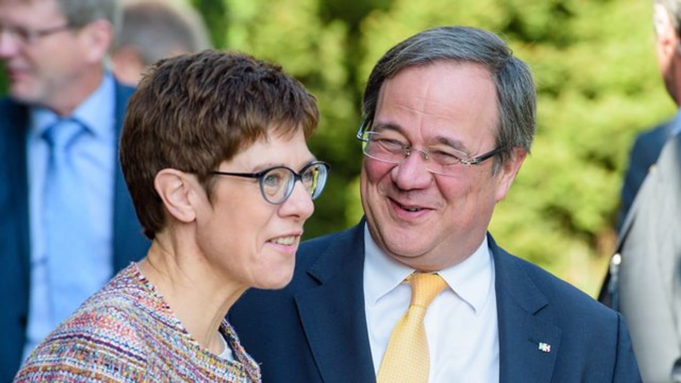 Die CDU-Vorsitzende Annegret Kramp-Karrenbauer und ihr Stellvertreter, der nordrhein-westfälische Ministerpräsident Armin Laschet.