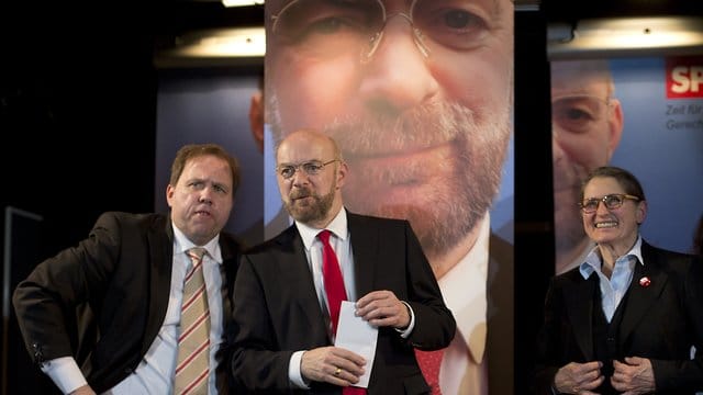 Axel Krauße (l-r), Sebastian Schäfer und Gundi-Anna Schick brillieren in "Die Schulz-Story". Axel Krauße (l-r), Sebastian Schäfer und Gundi-Anna Schick brillieren in "Die Schulz-Story".